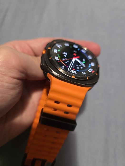 Ceas Samsung Galaxy Watch Ultra in stare foarte buna