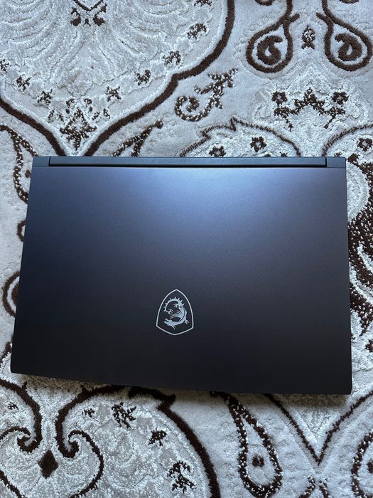 Laptop MSI Thin 15 B12VE