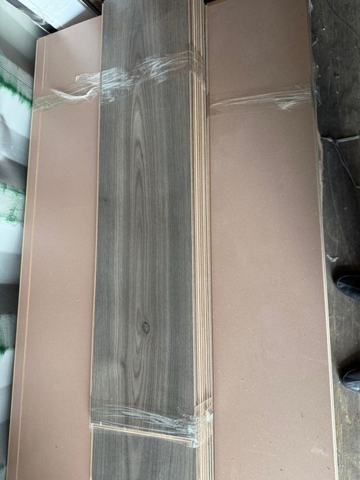 Продам ламинат