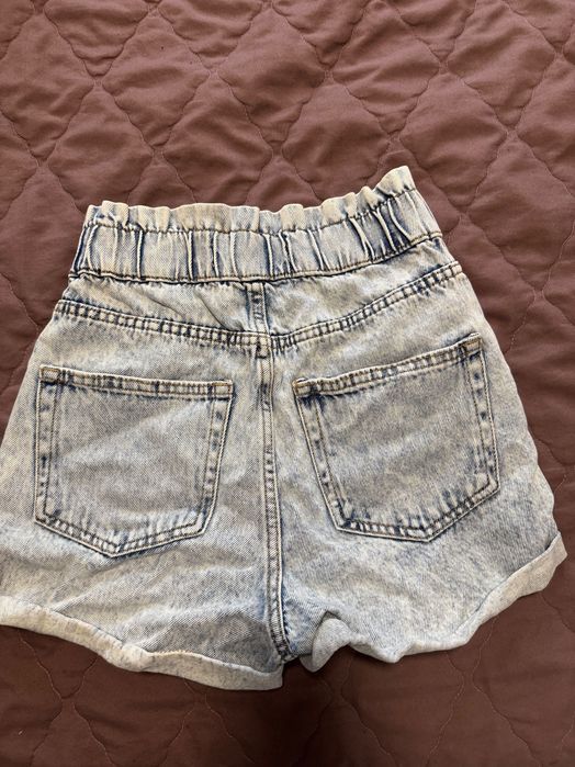 Дрехи по 5-10 лева