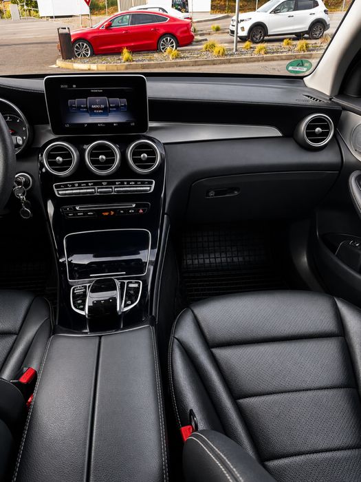 Mercedes GLC 220d 4MATIC | Distronic | 9G-Tronic | COMAND | Full LED | Blind Spot | Euro 6