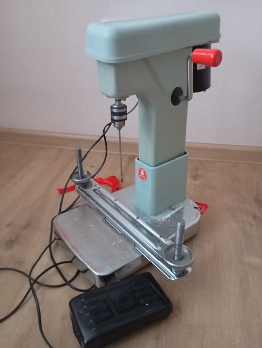 Станок для прошивки документов