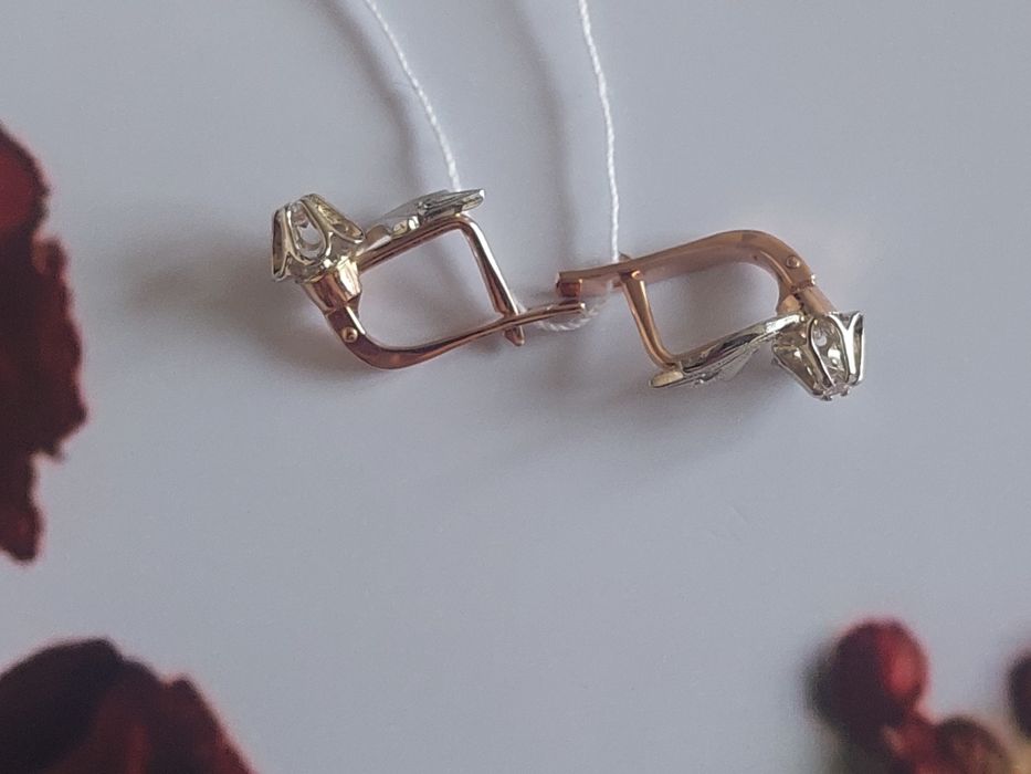 Золотые серьги,кольцо с бриллиантами