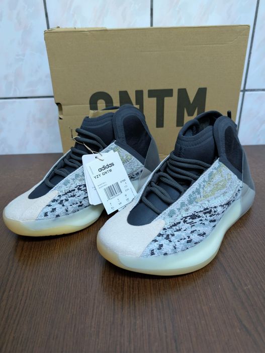 Adidas Yeezy QNTM