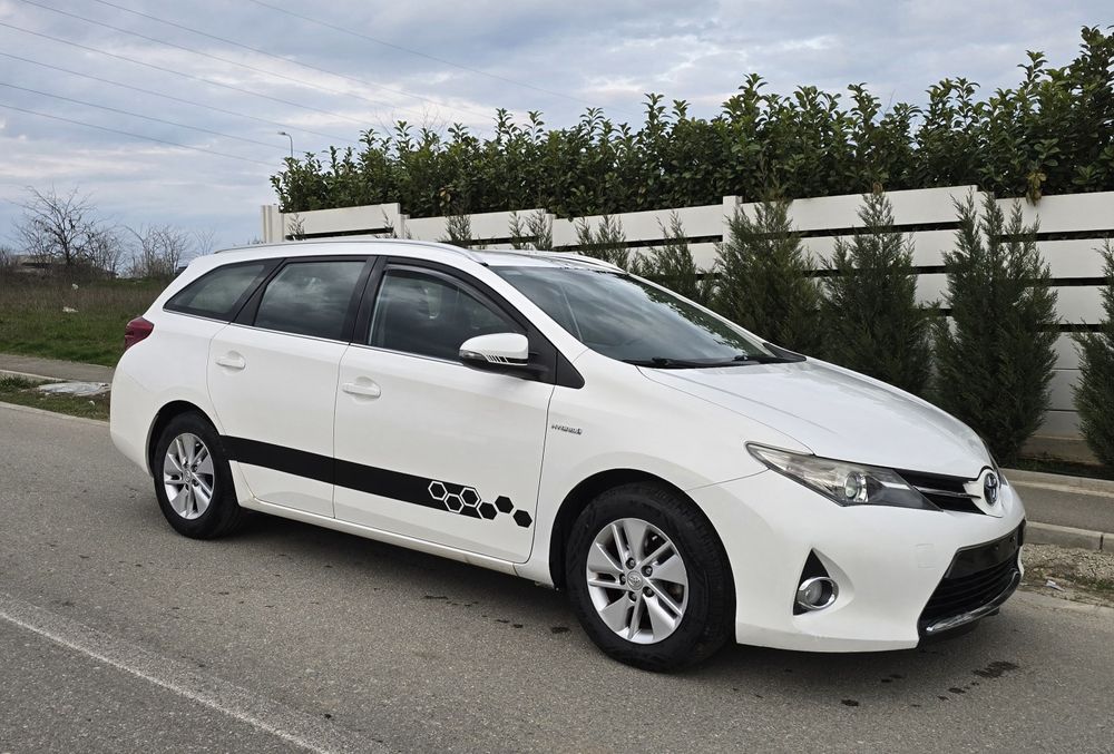 Hybrid Cutie automata 1 8 benzina  Xenon  Clima Camera marsalier