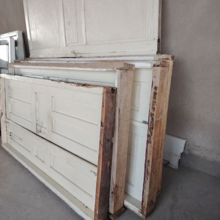 Двери. Есик. БУ Межкомнатные