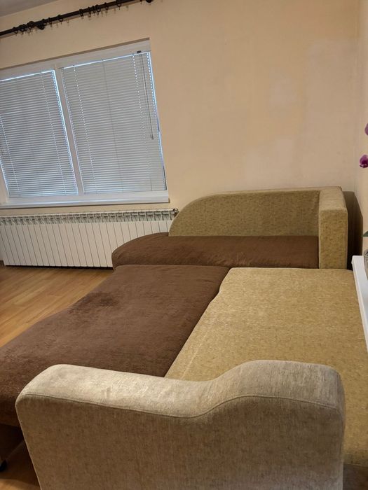 Разтегателен ъглов диван