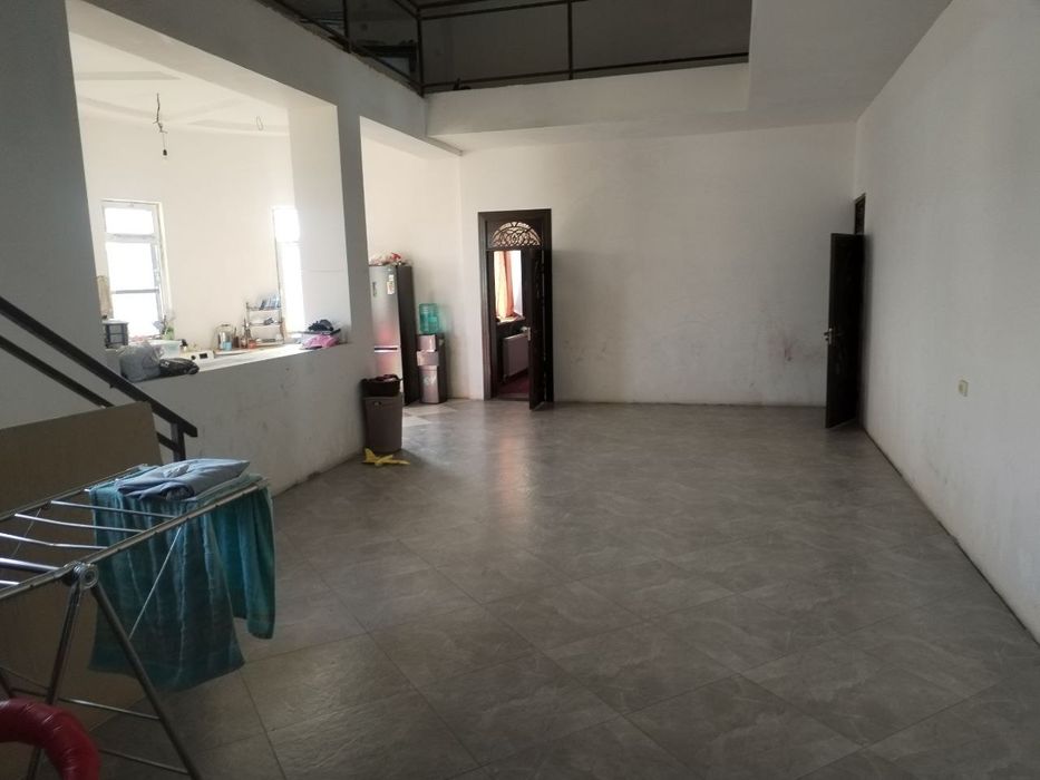 Uy sotiladi 7 sotix padvali bor