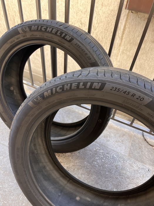 235/45/20 Michelin и Pirelli