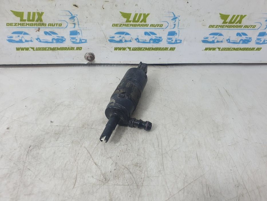 Pompa vas lichid parbriz 3b7955681 Audi A4 B8/8K (2007 - 2011)