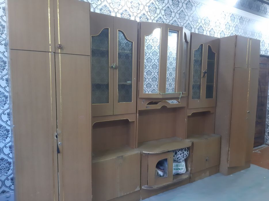 Стенка продается