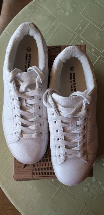 Маратонки Grand Attack