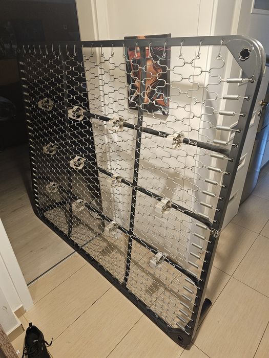 Vand cadru de pat  conditii excelente - nu asigur transport