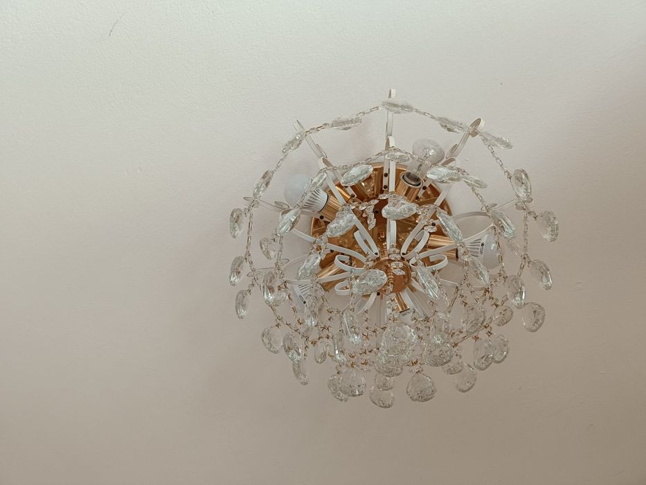 Продам  люстры  б/у,