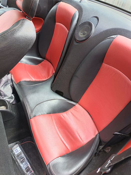 vând Peugeot 206 CC