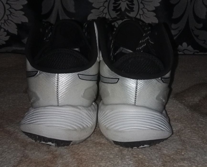 Asics Metarise "white & black"