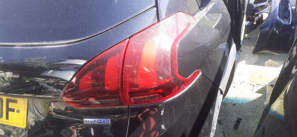 Stop stinga dreapta Peugeot 2008