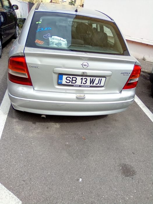 Vând opel astra g