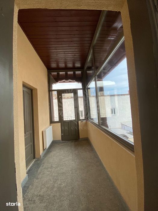 Spațiu Comercial // Birouri, 4 camere, ultracentral, Ploiesti