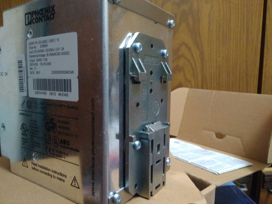 Импульсный источник питания Phoenix Contact Quint Power. Новый.