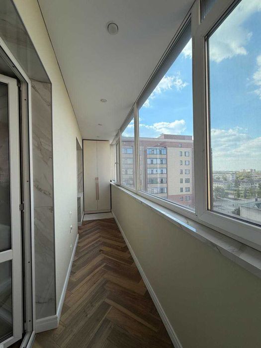 Продажа 3-комнатной квартиры  бородина 111