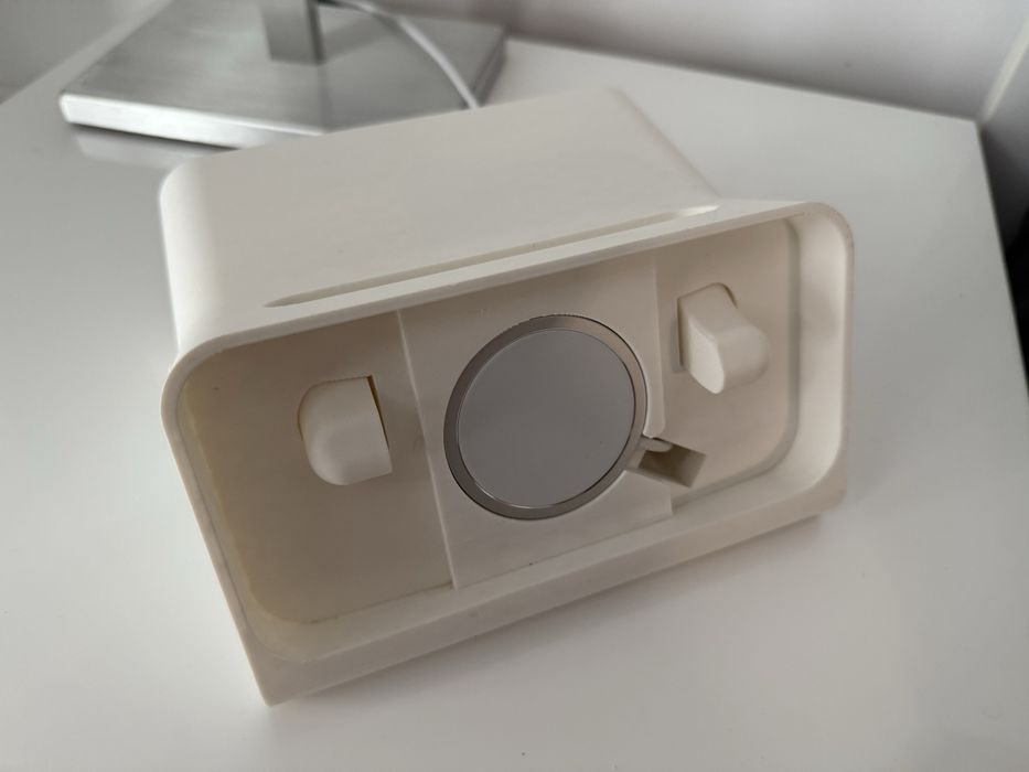 Docking iPhone 14 pro max si airpods cu posibilitate de incarcare