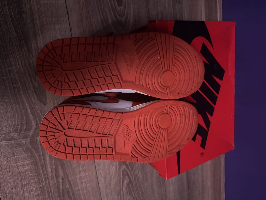 Air Jordan 1 High OG Starfish