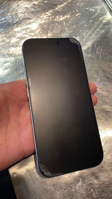 Iphone 16pro идеал