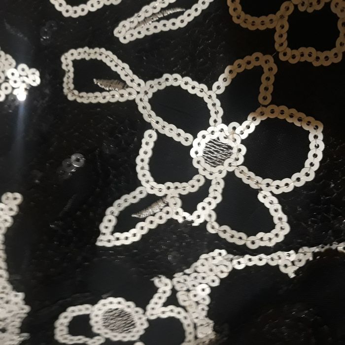 Официална рокля един път носена