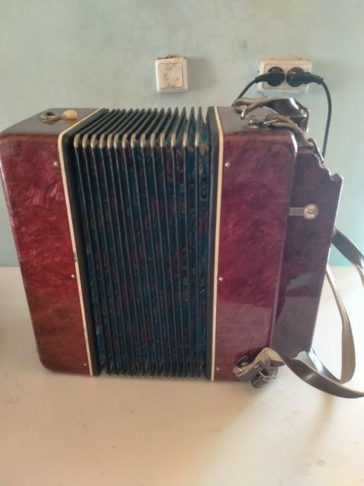 Продам Баян аккордеон