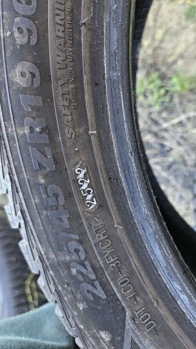 2бр гуми 225 45 19 дот 22 кумхо