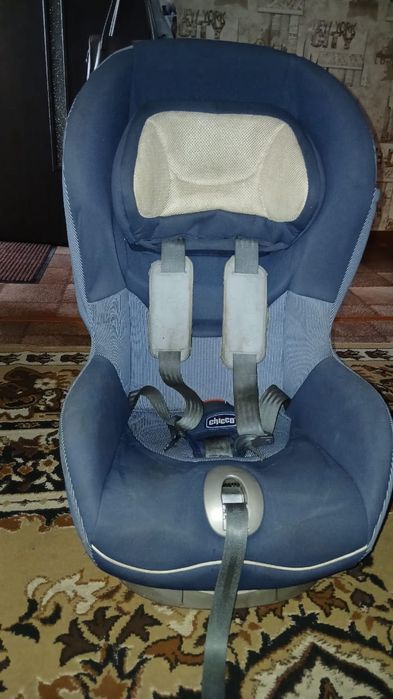 Детское кресло автомобильное