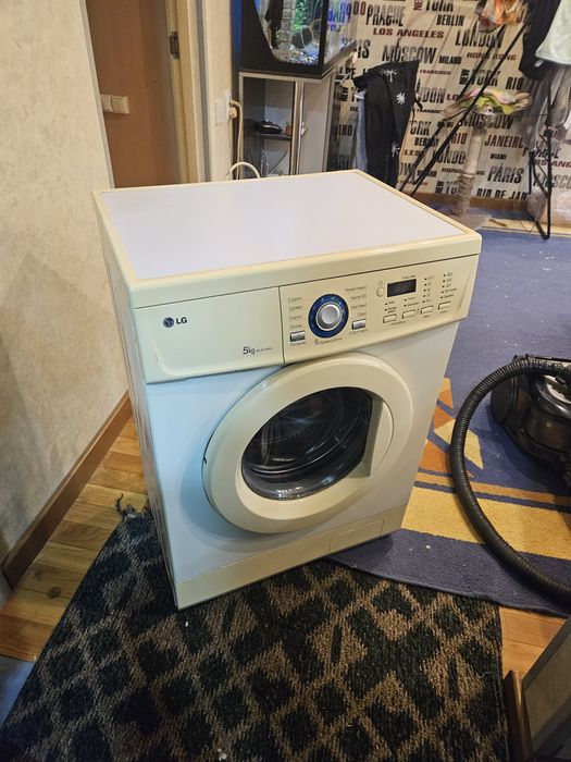 Продаётся стиральный машинка LG