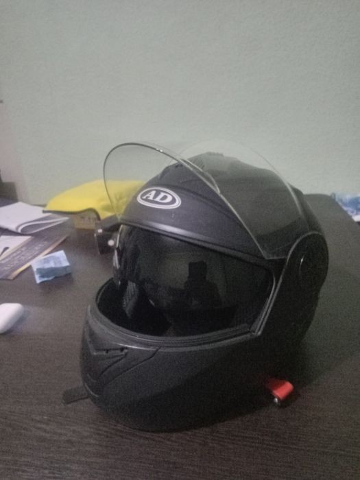 Продам шлем мотоциклетный