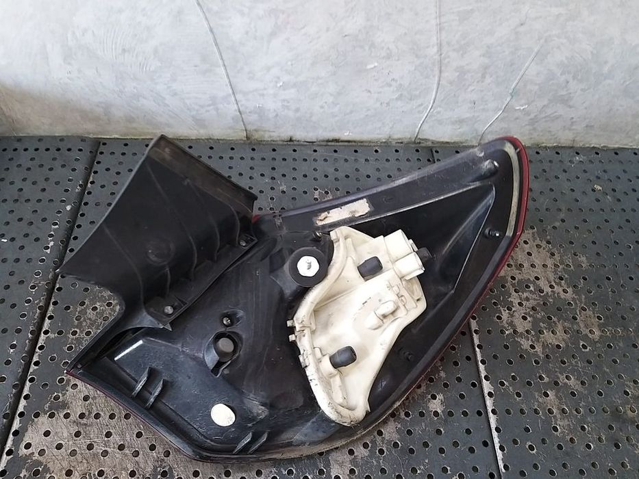 Stop tripla lampa stanga opel astra j 13306459
