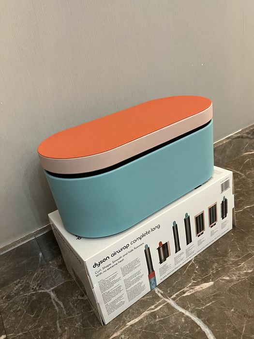 Продам  Дайсон стайлер……..