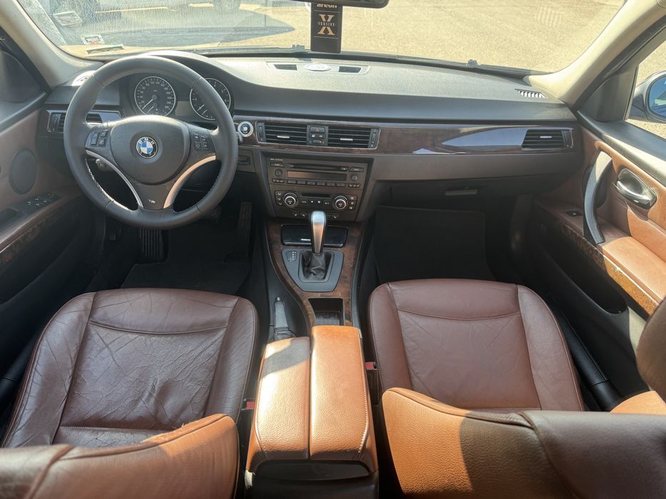 Bmw 320i e90 автоматик 3950€