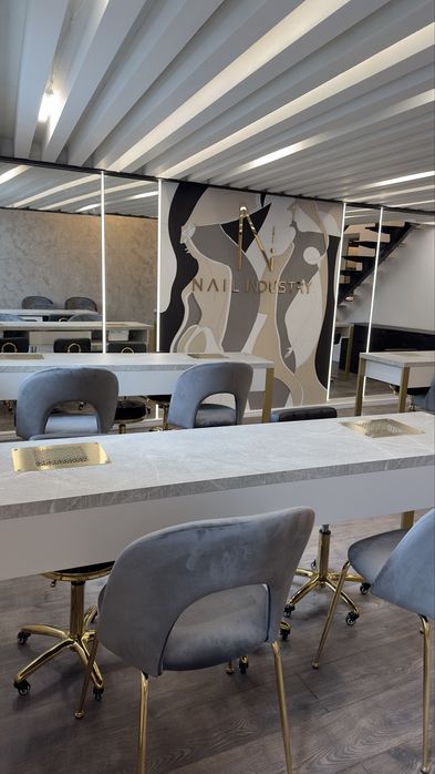 Masă manichiură dubla profesională cu aspirator încorporat