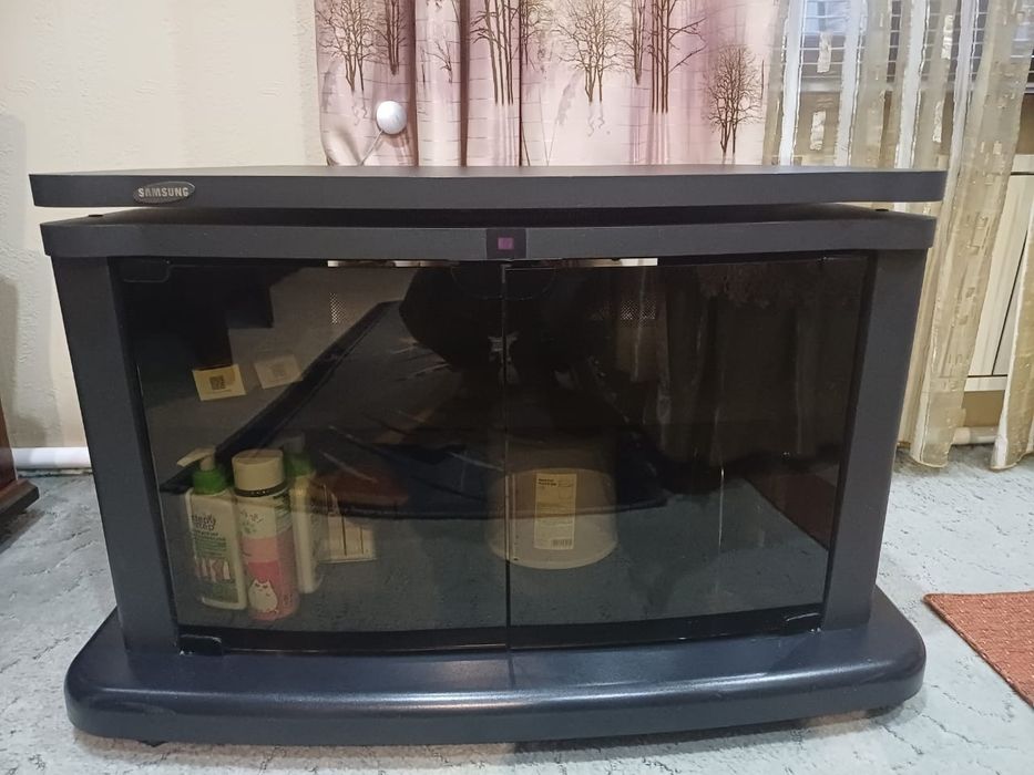 Тумба под телевизор