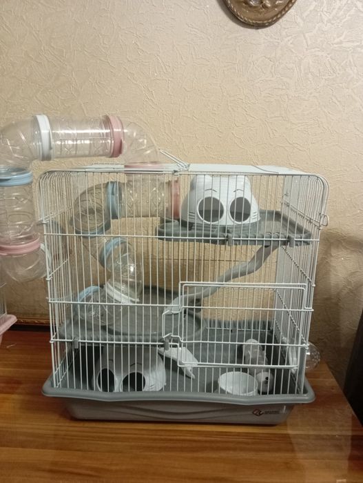 Продам срочно клетка для хомяков
