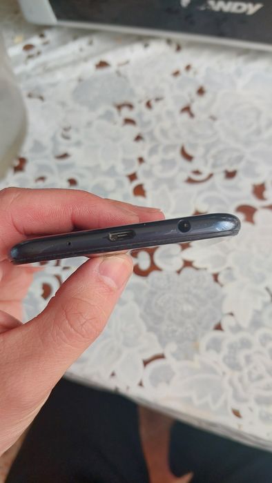 Продам Samsung a10