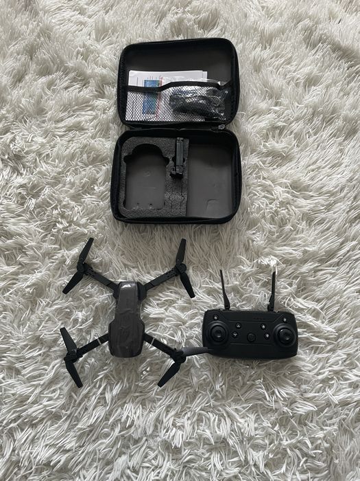 Dronă Pliabilă cu cameră +Husă CADOU