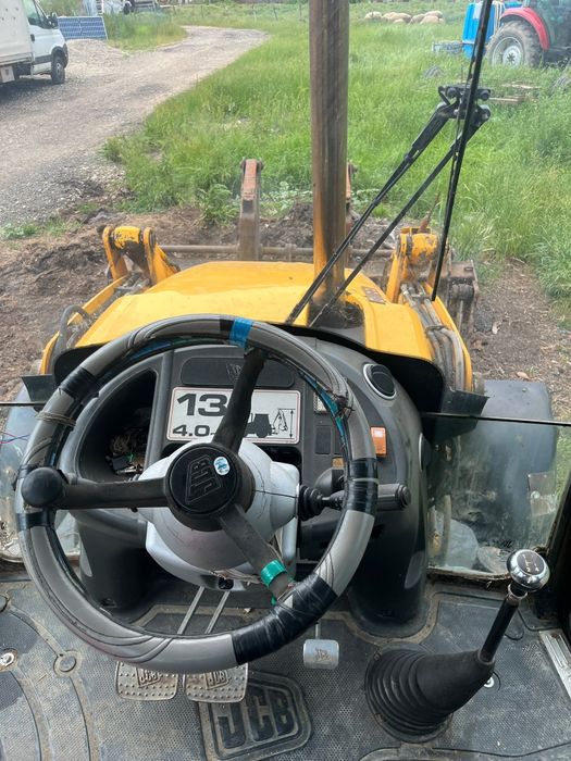 Buldoexcavator JCB 2006