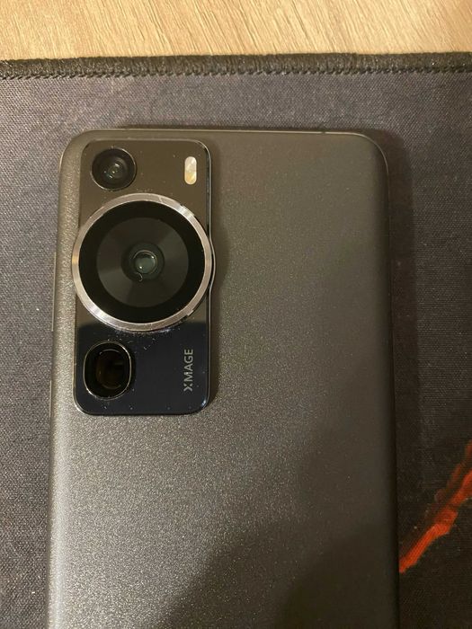 Продавам телефон Huawei P60 Pro 8/256GB + гаранция + подарък