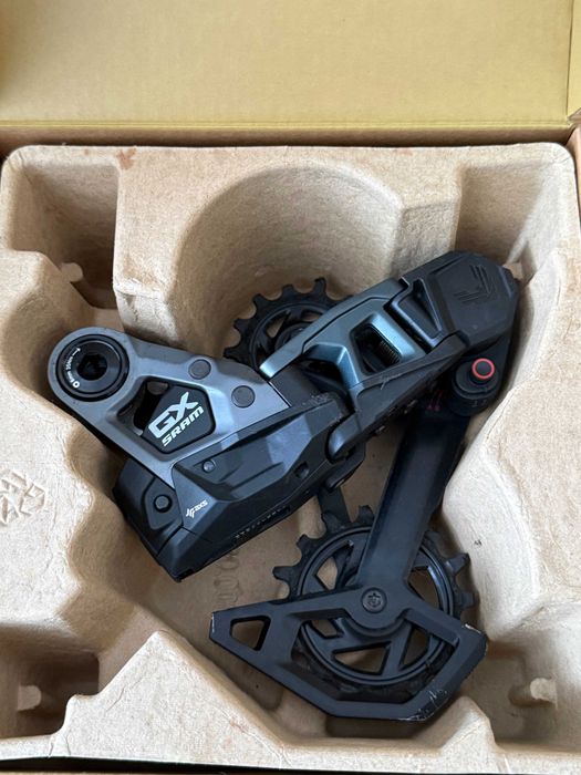 Обтегач и команда SRAM GX Eagle T-Type AXS