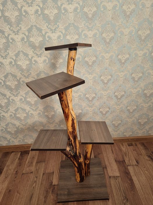 Металлдан жасалған гүл қойғыш