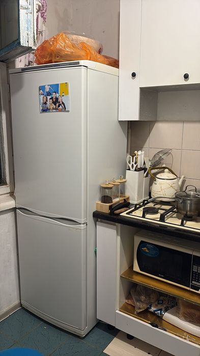 Холодильник работает хорошо,