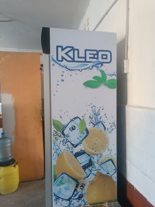 Витрина холодильник сотилади холати деярли янги 1-ой ишлатилган