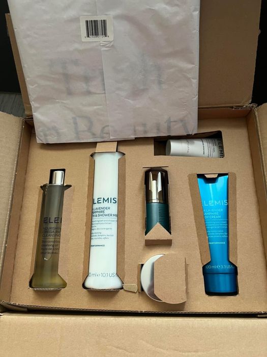 Bobbi Brown,Elemis,SkinCeuticals,beckham,charlotte tilbury,PerriconeMD