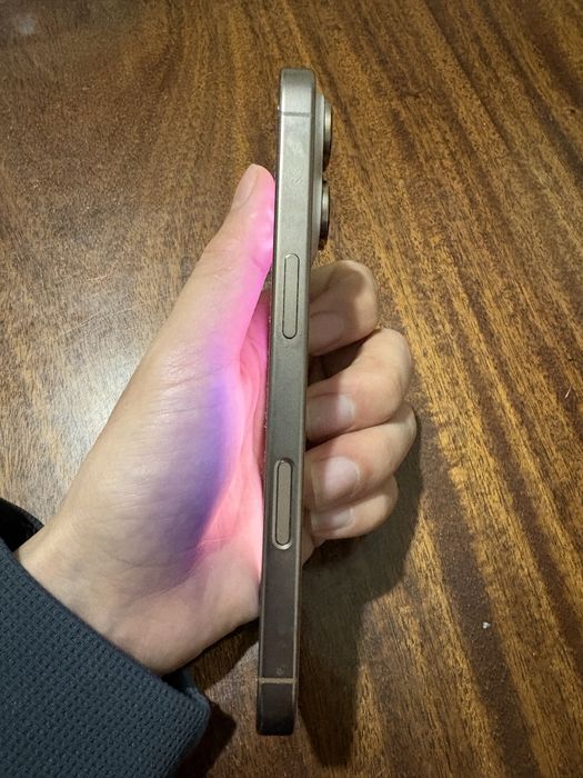 Iphone 16 pro 128 gb емкость 100%